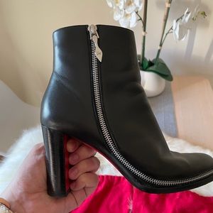 CHRISTIAN LOUBOUTIN TELEZIP BOOTIES